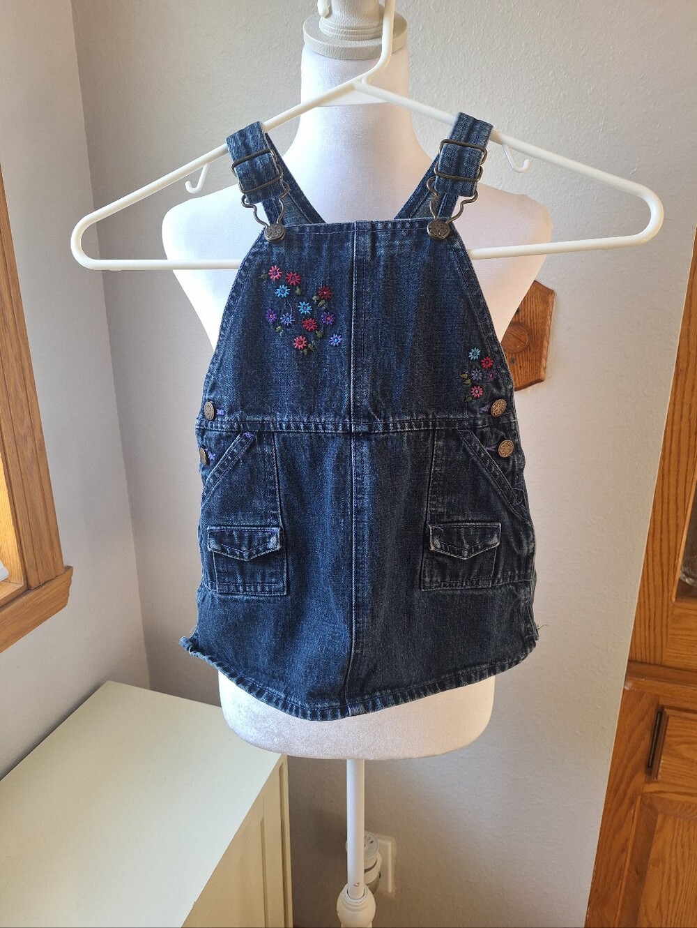 Vintage Oshkosh Denim Overall Jumper/Dress  Embroidered Flowers Blue Jean Sz 2t